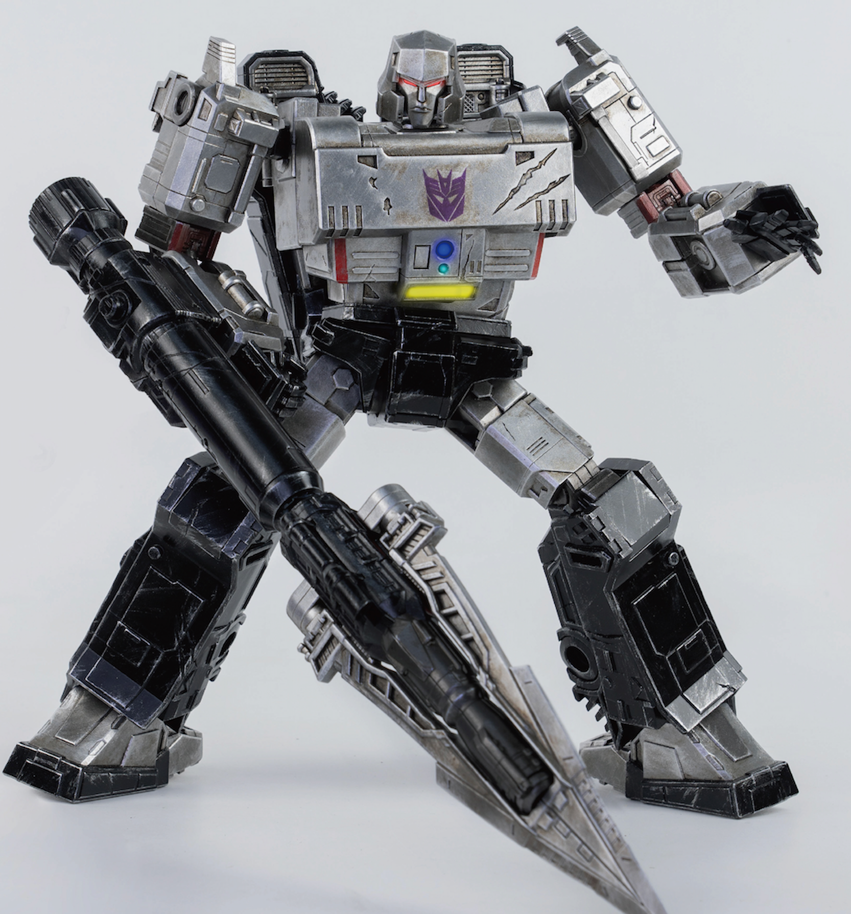 Transformers: War For Cybertron Trilogy DLX Megatron 10 inch action figure by ThreeZero Available Now ! ! !