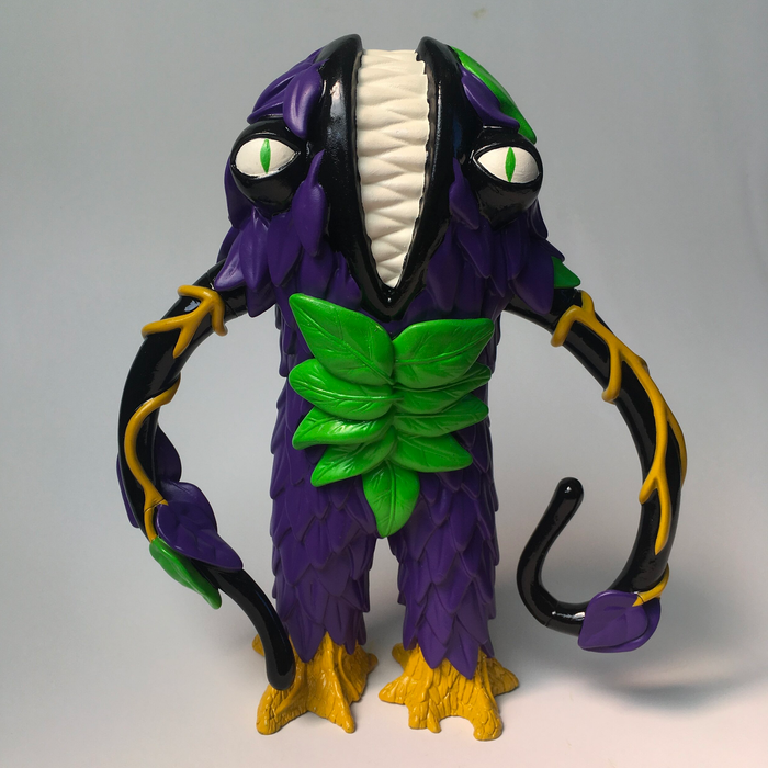 Trash Bag Bunch XL Liceplant Deadly Nightshade Purple 9-inch vinyl figure by Last Resort Toys Available Now ! ! !
