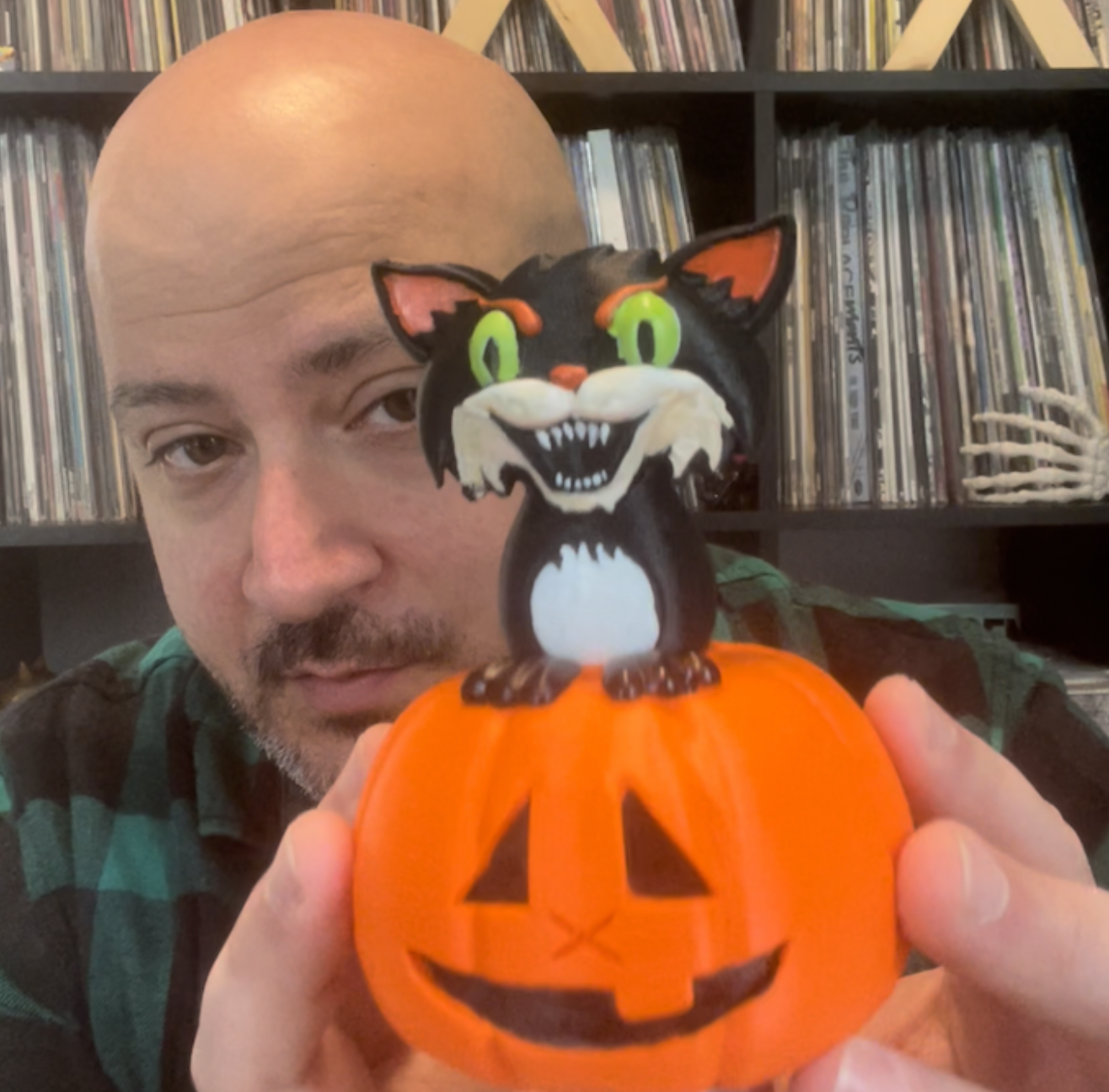 Halloween Cat vinyl toy by BleedingEdges
