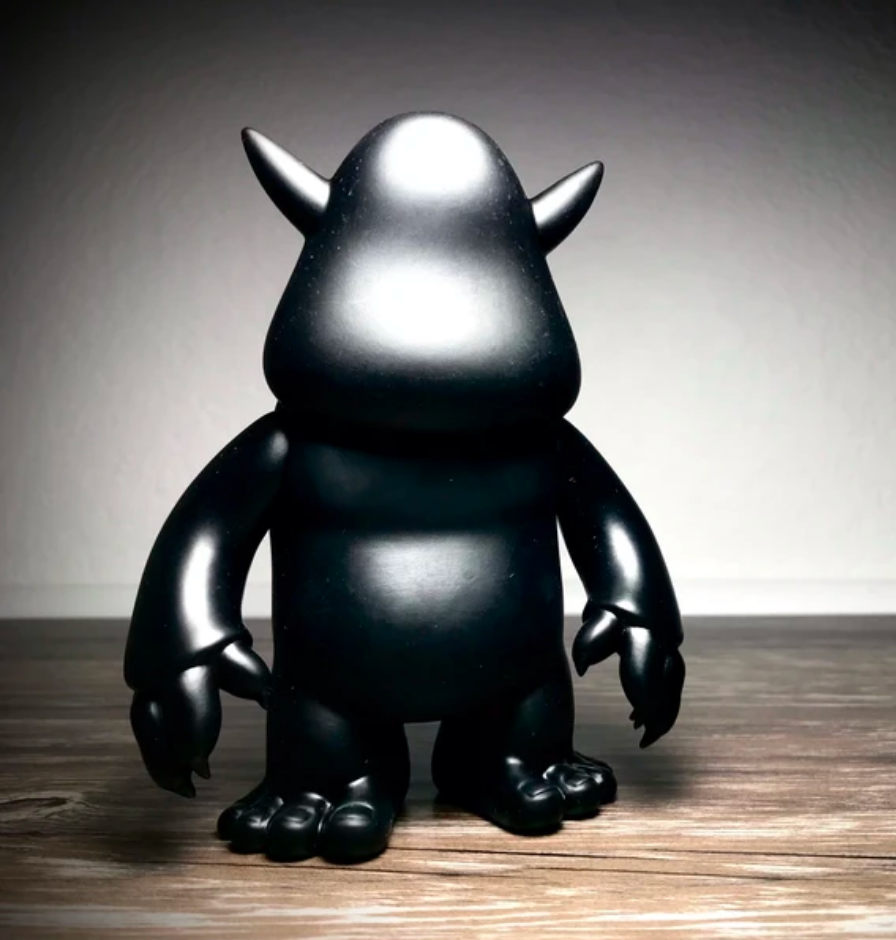 Stroll DIY Black 5.5-inch vinyl by Spanky Stokes Available Now ! ! !