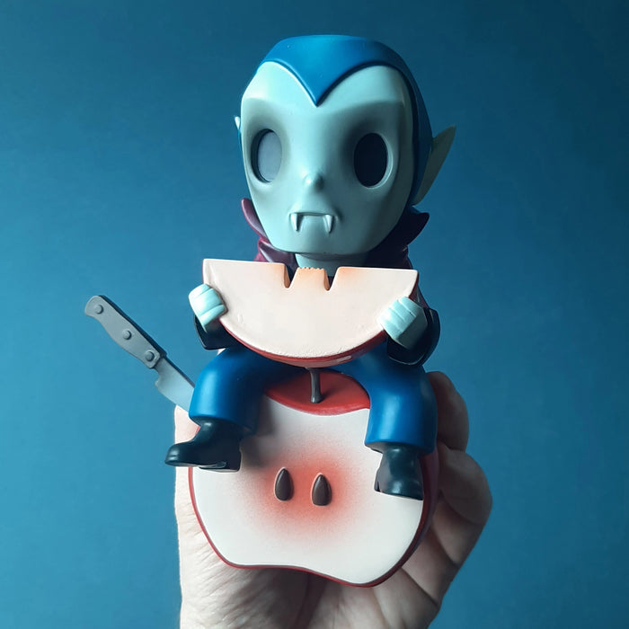 Apple Knife the Vegan Vampire Blues Edition vinyl figure by Emergency Toys Available Now