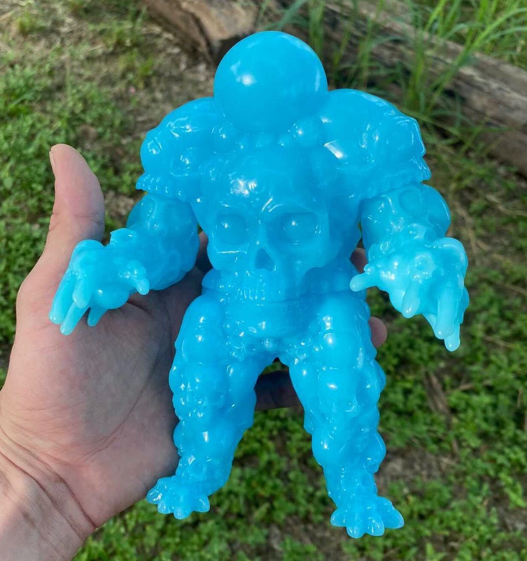 Boo Berry Skull Dangler Blue GID 8-inch vinyl figure by DuBose Art Available Now - Tenacious Toys®