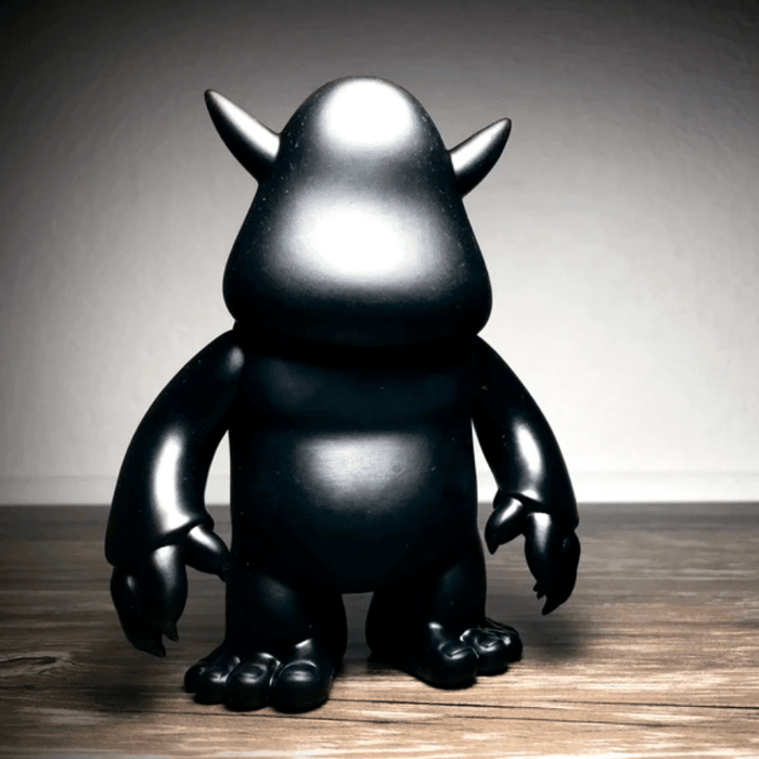 Stroll DIY Black 5.5-inch vinyl by Spanky Stokes Available Now ! ! ! - Tenacious Toys®