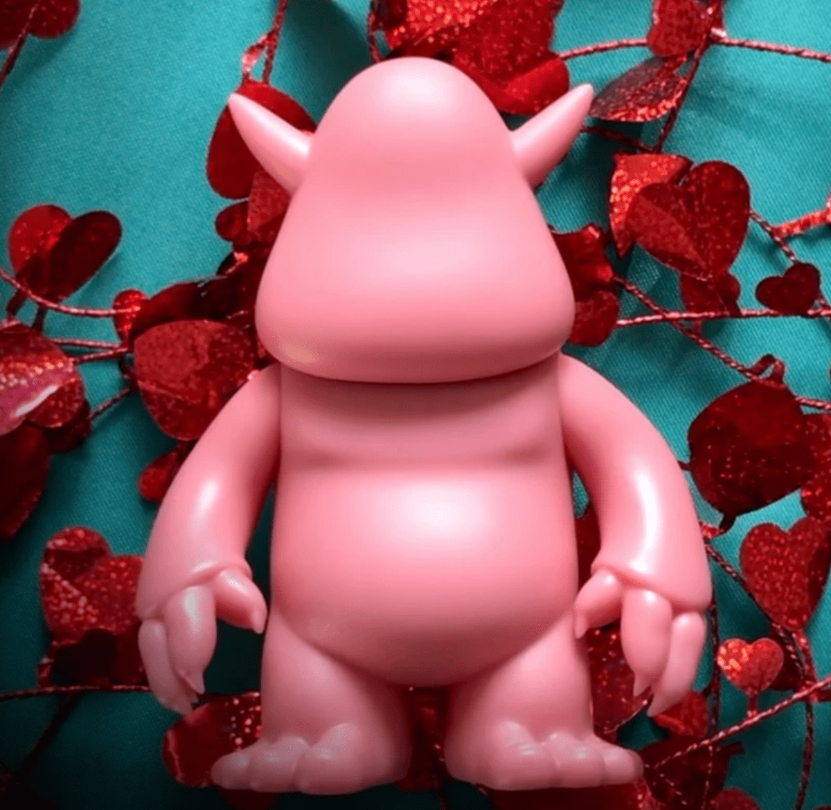 Stroll DIY Pink 5.5-inch vinyl by Spanky Stokes x Strangecat Available Now ! ! ! - Tenacious Toys®