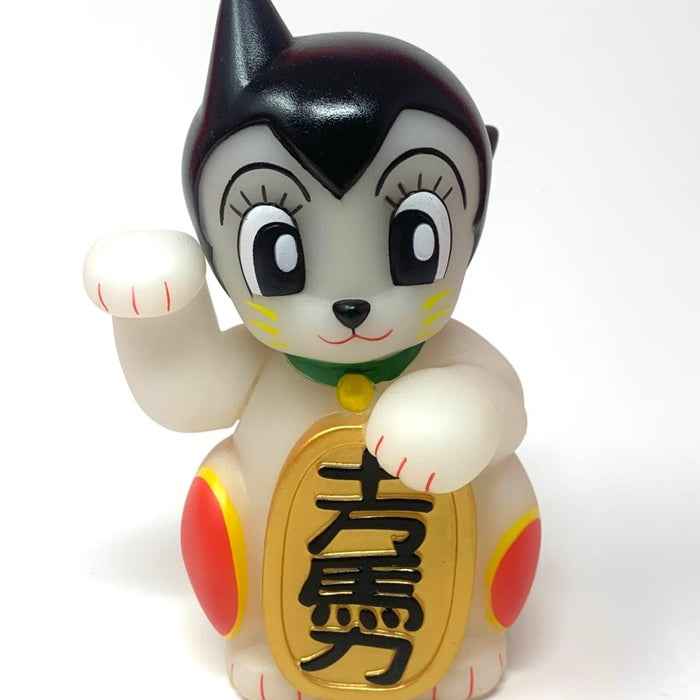 Tenacious Exclusive Maneki Astro GID by Doomco Designs Drops Jan 15th - Tenacious Toys®