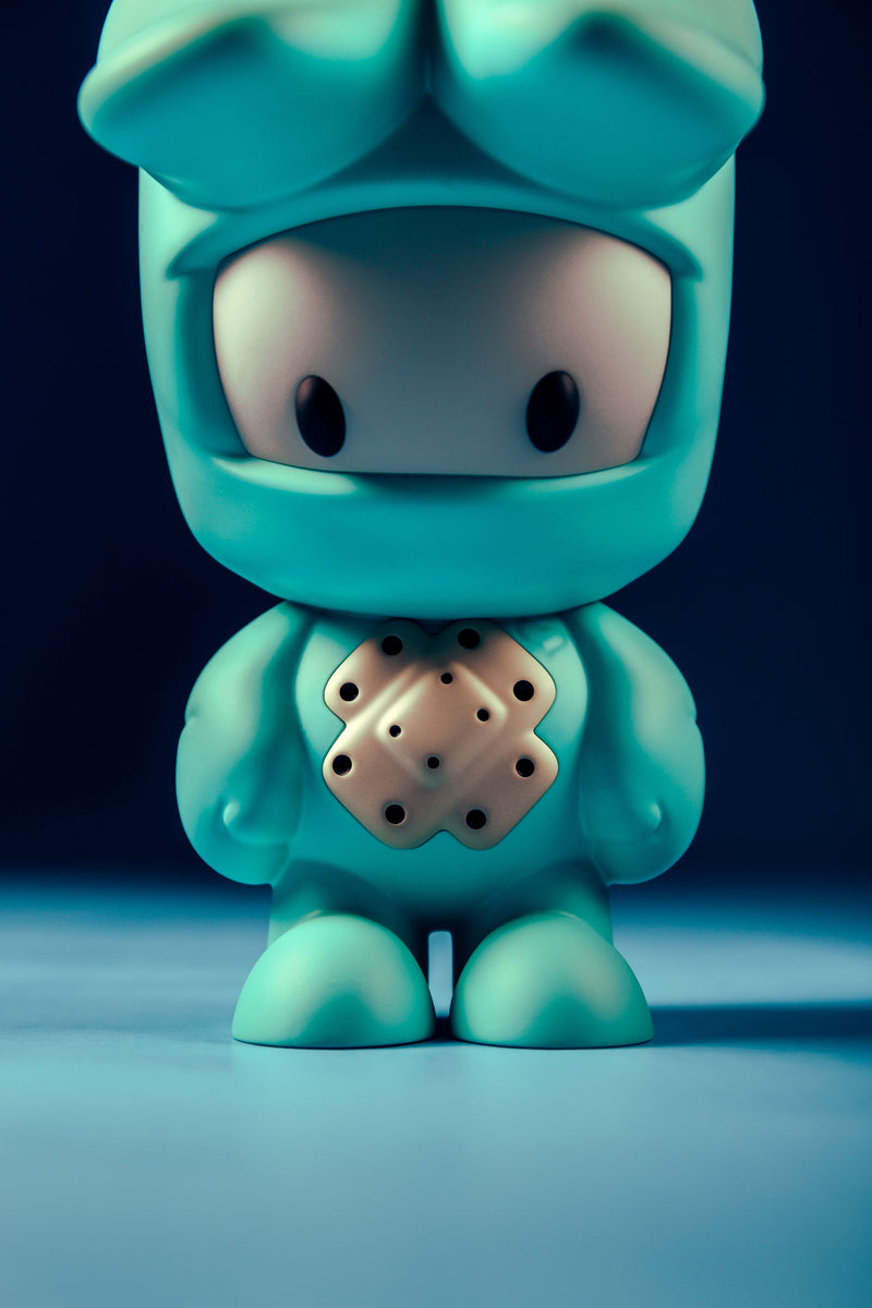 Ninobuni Self Care Figure Vinyl Art Toy 3DRetro