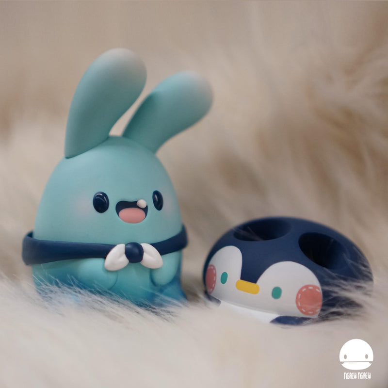 Ngaew Ngaew The Adventure "Penguin" by Ngaew Designer Toys Strangecat Toys