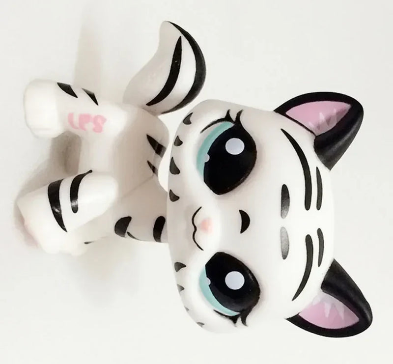 Mini Pet Shop Animal Figures Playset – Collectible Plastic Puppy & Kitty Toys