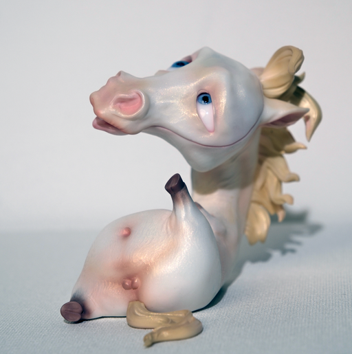 Double Two Chinese Zodiac Year of Horse White by WEARTDOING Resin Sank Toys