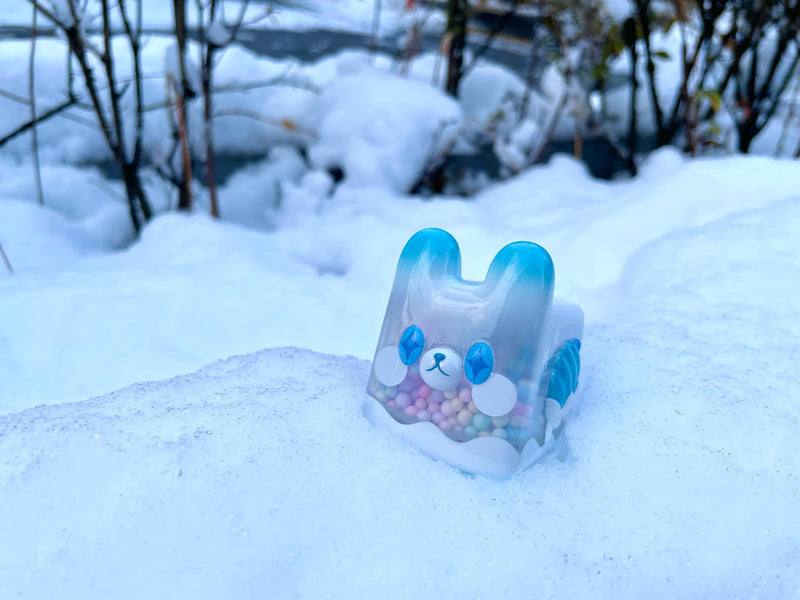 Box Bear - Snow Ver. by Rato Kim Designer Toys Strangecat Toys