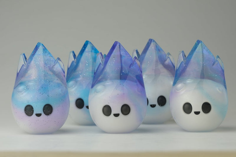 Aurora Cosmite by Yutoos Designer Toys Strangecat Toys