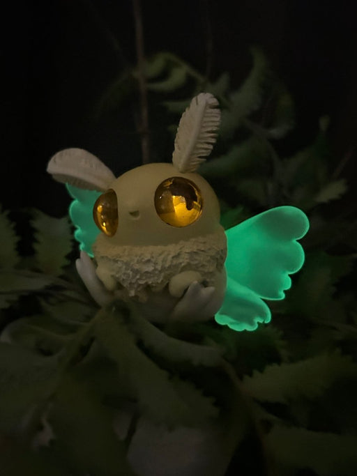 Cryptkid - Luna Mothman by Hazel Owlery Designer Toys Strangecat Toys