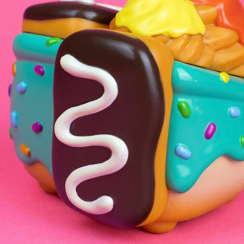 Dumpster Fire Donut Green Vinyl Figure Vinyl Art Toy 100soft