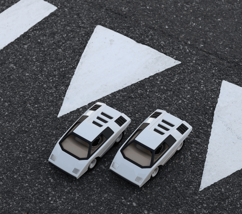 UFO COLOMBA White Vehicles Playforever