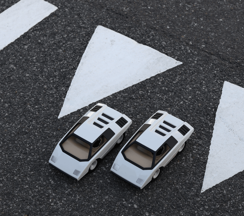 UFO COLOMBA White Vehicles Playforever