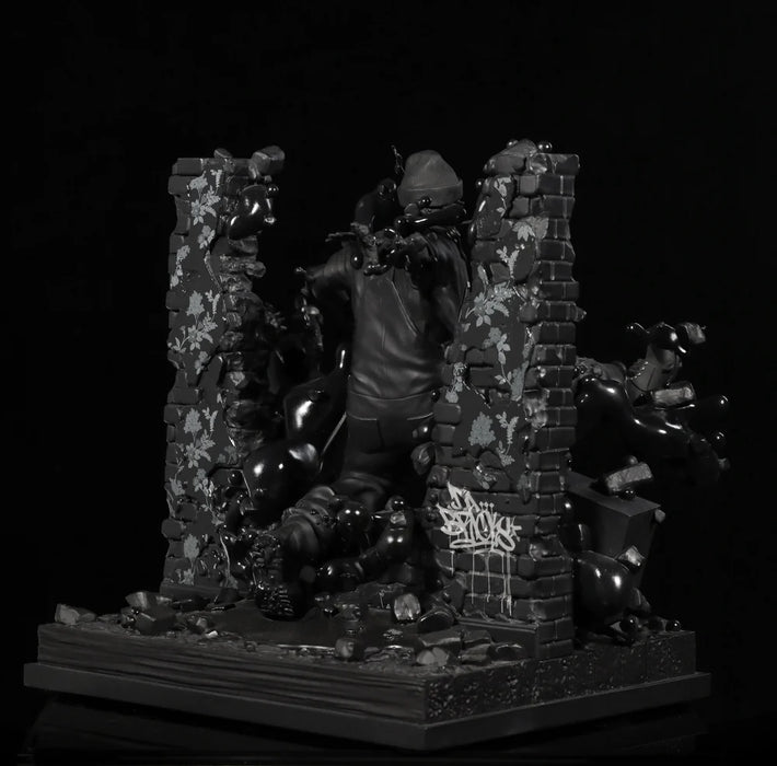 Redman Blackout statue by Concrete Jungle